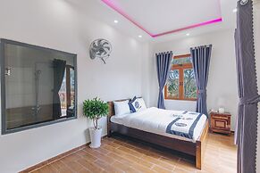 Da Lat Cam Ly Hotel