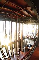 The LOCAL Ari - Hostel