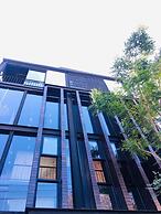 The LOCAL Ari - Hostel