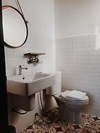 The LOCAL Ari - Hostel