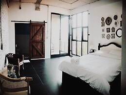 The LOCAL Ari - Hostel