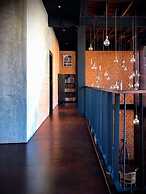 The LOCAL Ari - Hostel