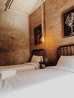 The LOCAL Ari - Hostel