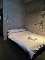 The LOCAL Ari - Hostel