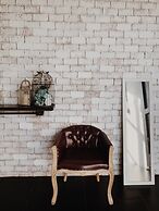 The LOCAL Ari - Hostel