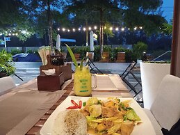 HA Hotel Apartments Hoi An Ocean Front