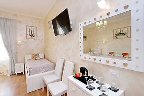 Chilling Hot Tub Suite