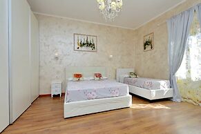 Chilling Hot Tub Suite