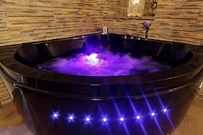 Chilling Hot Tub Suite