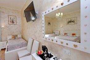 Chilling Hot Tub Suite