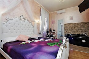 Chilling Hot Tub Suite