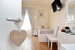 Chilling Hot Tub Suite