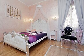 Chilling Hot Tub Suite