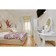 Chilling Hot Tub Suite