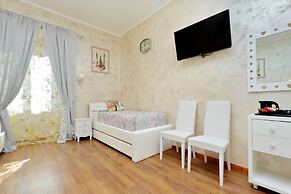 Chilling Hot Tub Suite