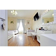 Chilling Hot Tub Suite