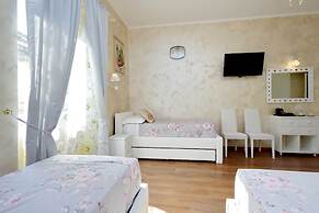 Chilling Hot Tub Suite