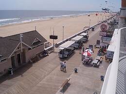 Ocean's Edge 401 3 Bedroom Condo by RedAwning