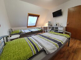 Kaiser Homestay