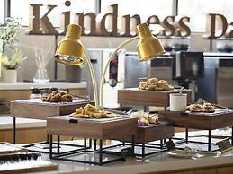 Kindness Day Hotel