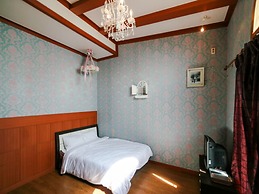 Badasol Fragrance Pension