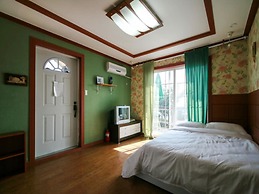 Badasol Fragrance Pension