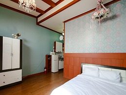 Badasol Fragrance Pension