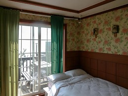 Badasol Fragrance Pension