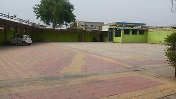 Hotel Gokul inn