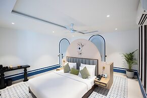 The Sierra - A Luxury Stay