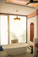 The Sierra - A Luxury Stay