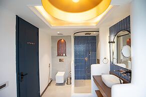 The Sierra - A Luxury Stay