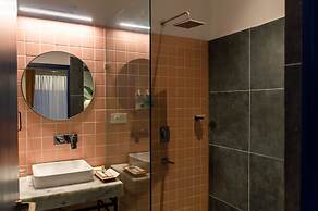 The Sierra - A Luxury Stay