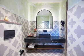 The Sierra - A Luxury Stay