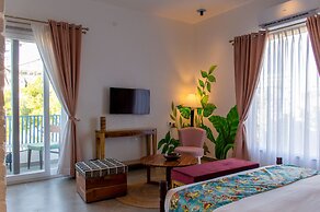 The Sierra - A Luxury Stay