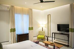 The Sierra - A Luxury Stay