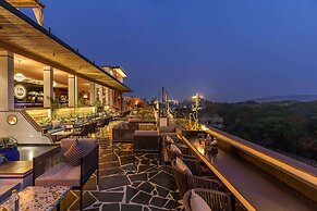 The Sierra - A Luxury Stay