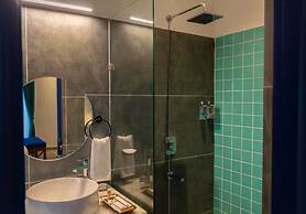 The Sierra - A Luxury Stay