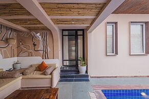 The Sierra - A Luxury Stay