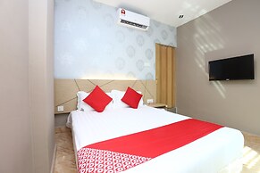 Super OYO 89771 Dane & Shue