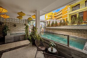 Calla Hotel Hoi an