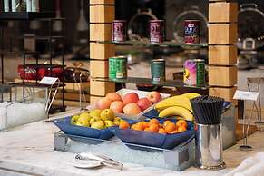 Wuhan Optics Valley Convention Hotel