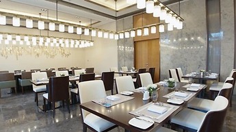 Wuhan Optics Valley Convention Hotel