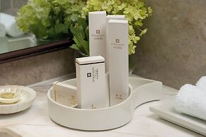 Wuhan Optics Valley Convention Hotel