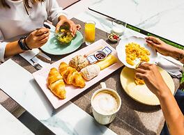 Lx SoHo Boutique Hotel by RIDAN Hotels