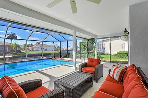 Seahorse Waterfront Pool Home