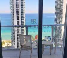 HYDE Beach House Resort Rental