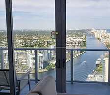 HYDE Beach House Resort Rental
