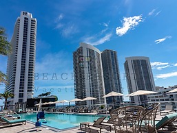 HYDE Beach House Resort Rental