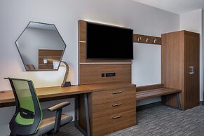 Holiday Inn Express And Suites Colorado Springs South I-25 by IHG